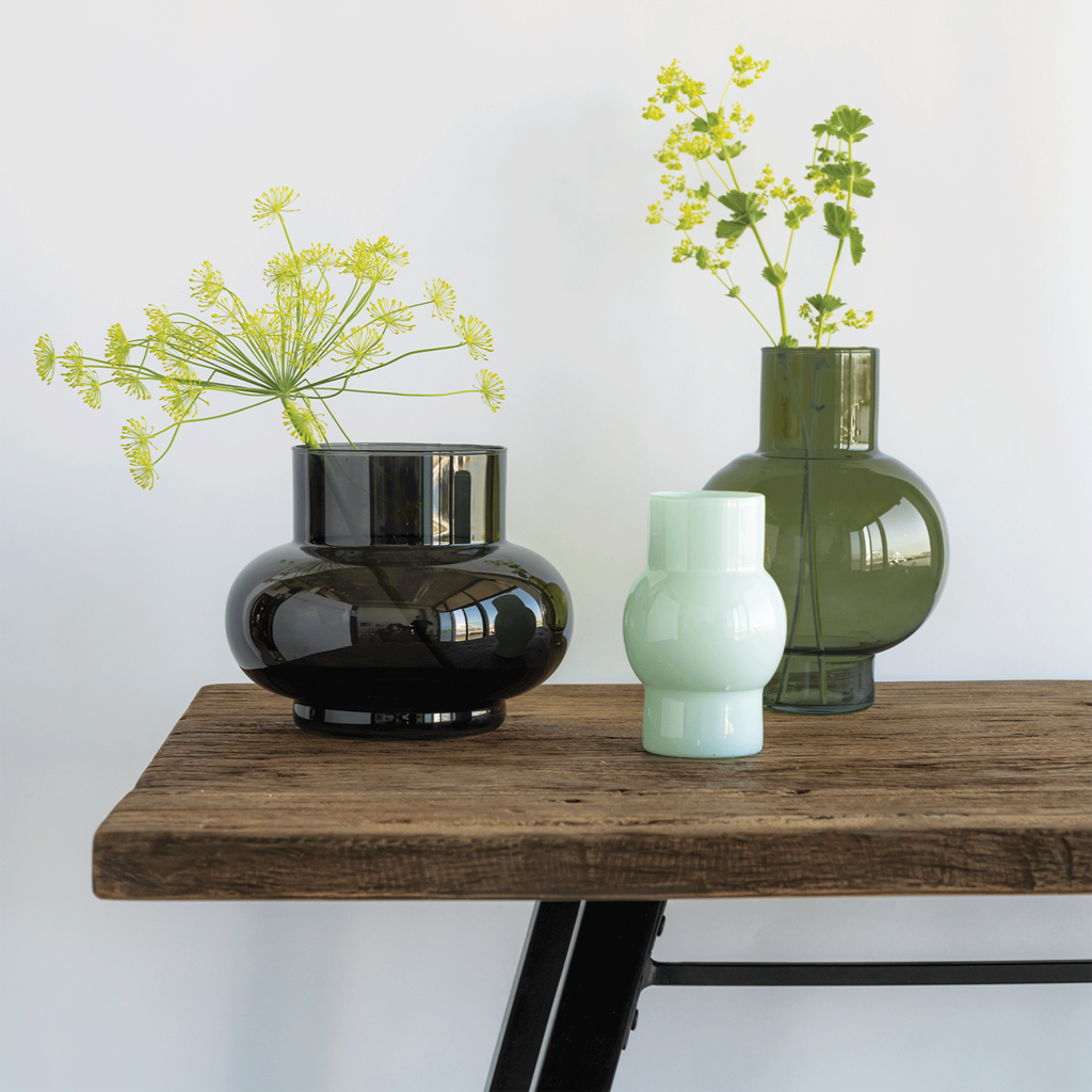 Wandtafel van gerecycled hout en acaciahout